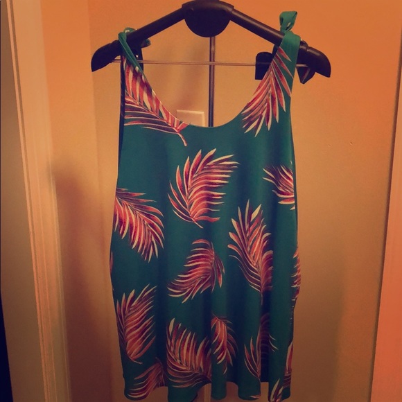 Francesca's Collections Dresses & Skirts - Tunic dress with pockets from Francesca’s SZ large